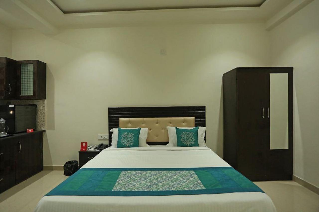 Anamsa Residency Hotel Vrindāvan Eksteriør billede