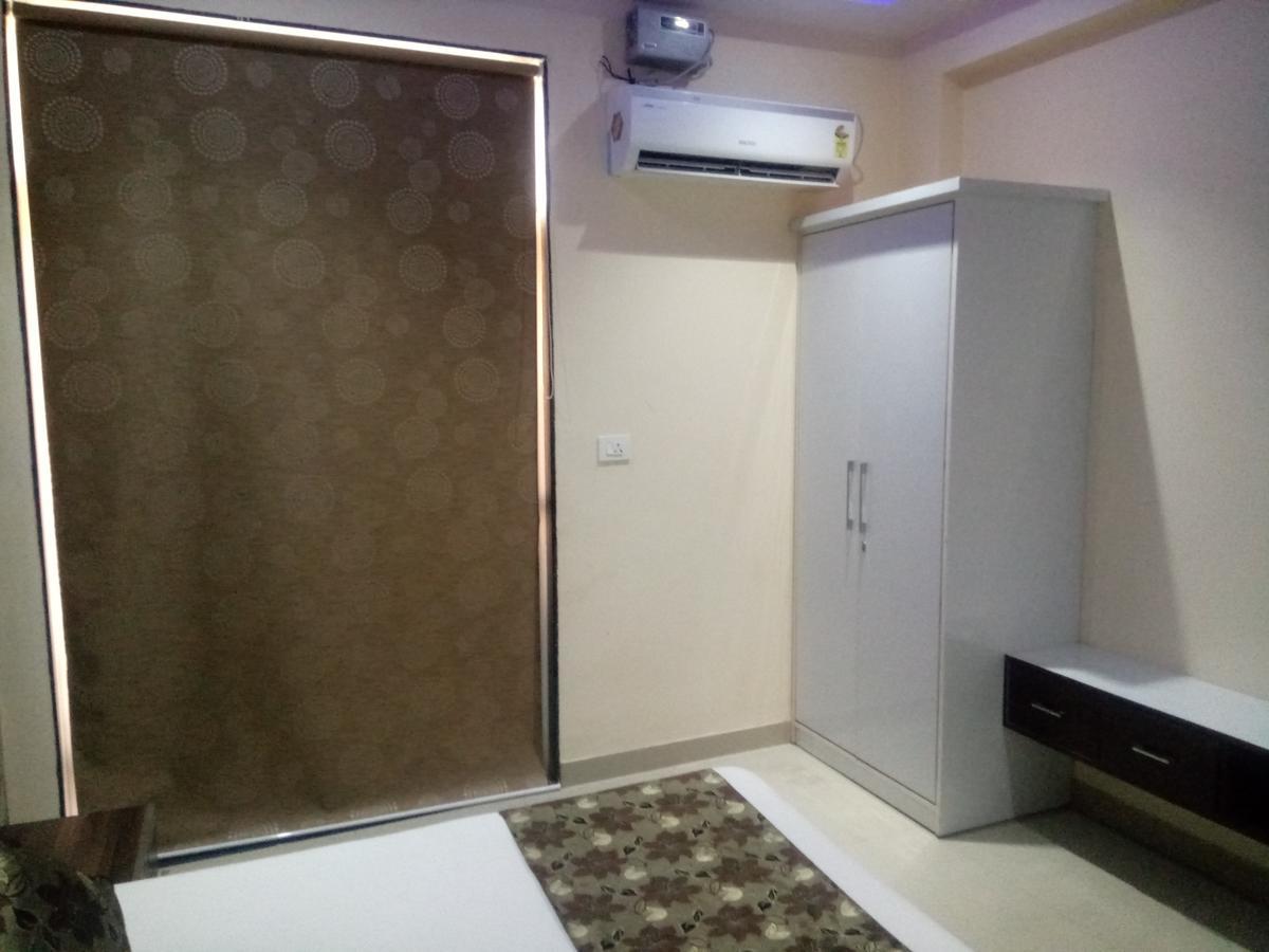 Anamsa Residency Hotel Vrindāvan Eksteriør billede